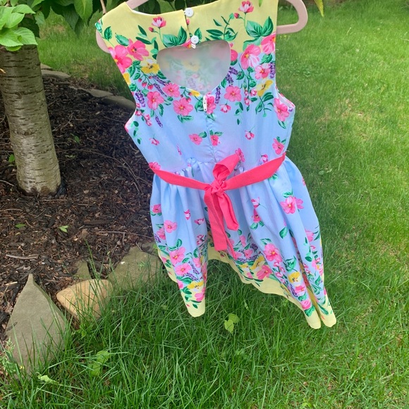 Size 8 girls floral dress like new - Picture 2 of 5